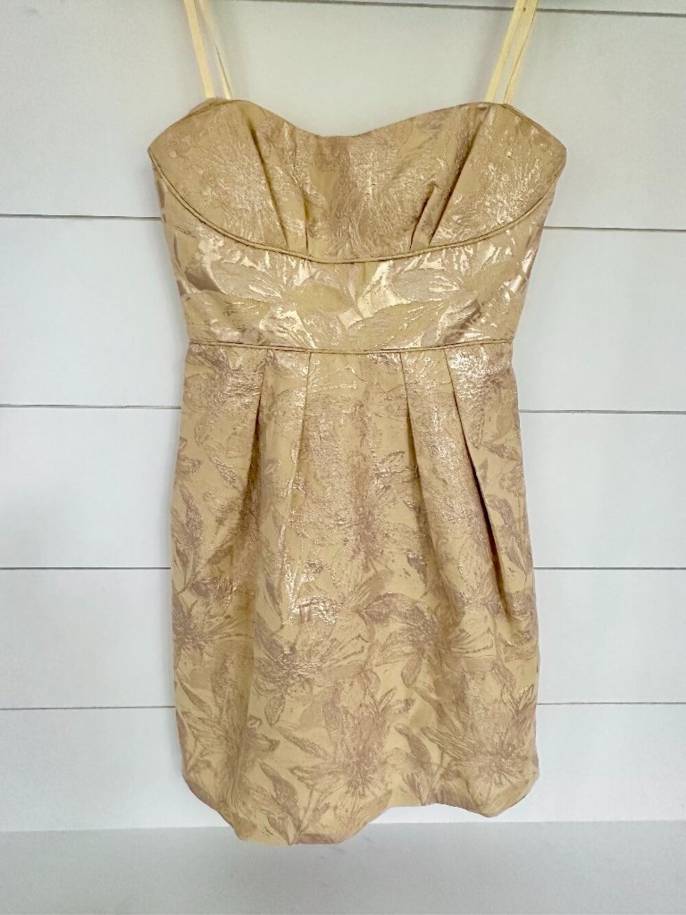 BCBGMAXAZRIA Mabel Gold Metallic Floral Jacquard Strapless Dress Size 2